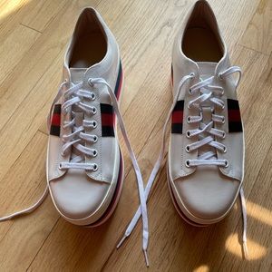 Authentic Gucci Peggy Leather Platform Sneakers White Size 40 (USA 10) Worn once